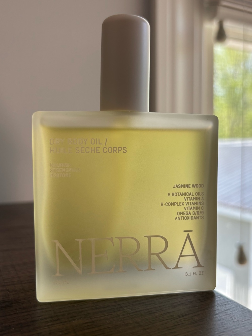 Nerra Dry Body Oil - Jasmine Wood - Picture 3 of 3